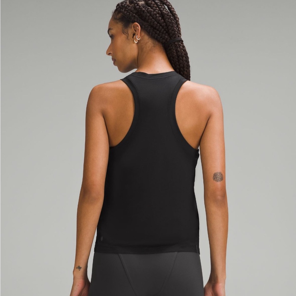 NWT Ultralight Hip-Length Tank Top - Picture 2 of 2